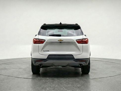 Used 2025 Chevrolet Blazer LT FWD image 7
