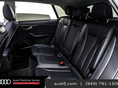 Used 2022 Audi Q8 Premium Plus image 8