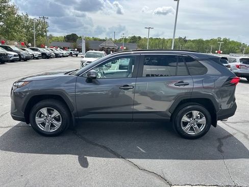 Used 2024 Toyota RAV4 XLE w/ Convenience Package FWD image 6