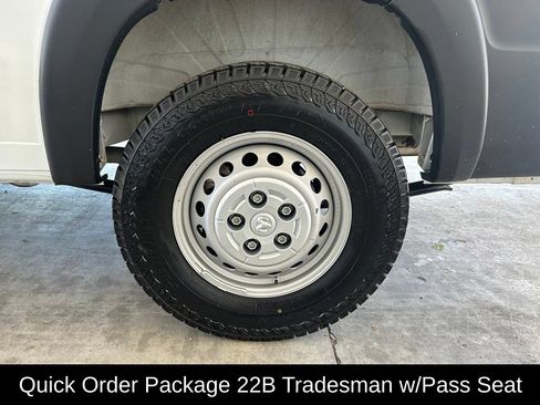 Used 2025 RAM ProMaster 2500 w/ Convenience Group FWD image 15