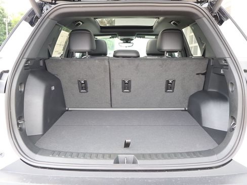 New 2026 Chevrolet Equinox LT w/ Convenience Package II AWD/4WD image 30
