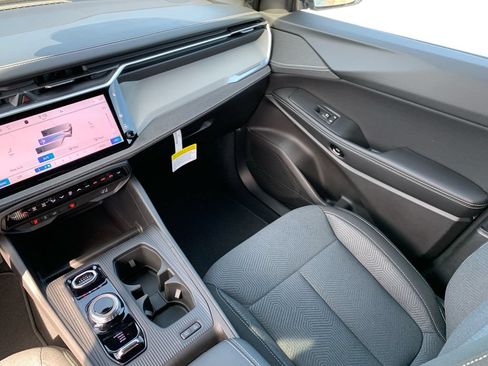 New 2026 Jeep Cherokee Laredo AWD/4WD image 27