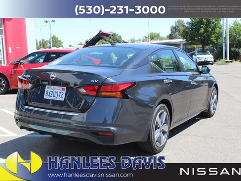 Used 2021 Nissan Altima 2.5 SV FWD image 7