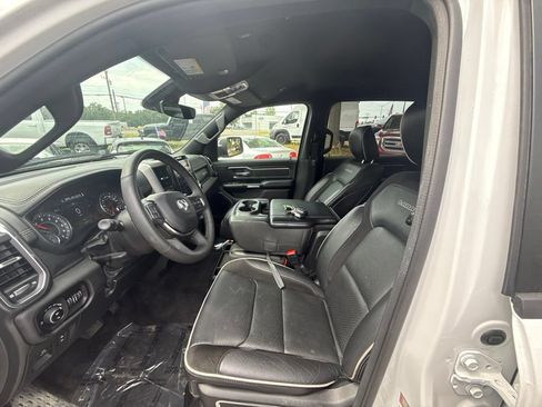 Used 2025 RAM 1500 Laramie AWD/4WD image 14
