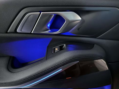 Used 2022 BMW X5 xDrive40i w/ Climate Comfort Package image 23