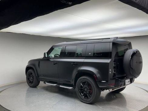 Used 2024 Land Rover Defender 110 X image 6