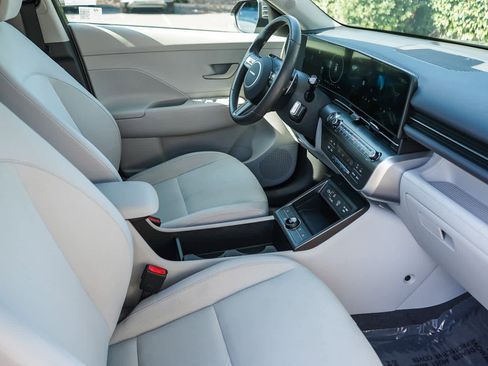 Used 2024 Hyundai Kona SEL FWD image 8