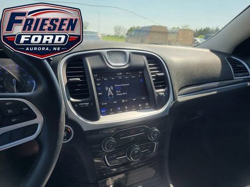 Used 2018 Chrysler 300 Touring w/ Sport Appearance Package RWD image 15