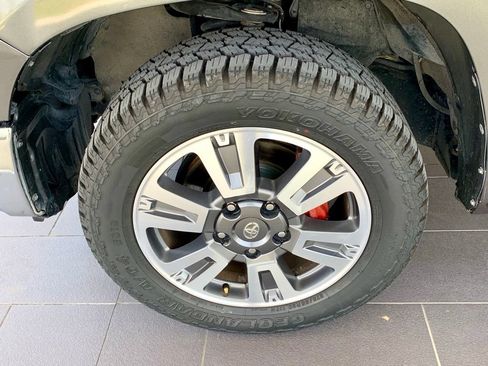 Used 2021 Toyota Tundra SR5 RWD image 12