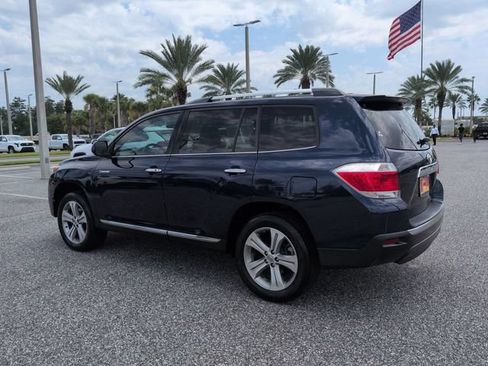Used 2011 Toyota Highlander Limited w/ Tow Pkg FWD image 6