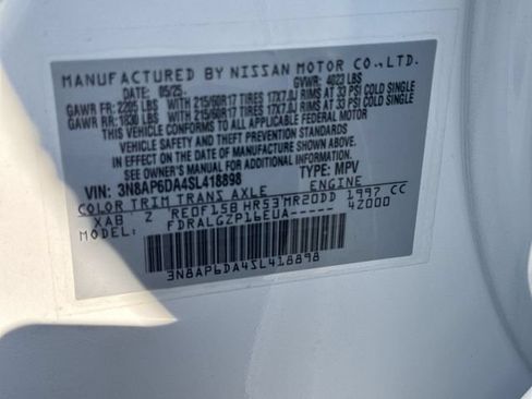 Used 2025 Nissan Kicks SR FWD image 28