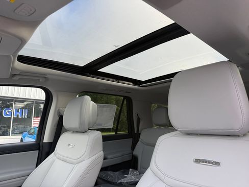 New 2027 Ford Expedition Max Platinum w/ Driver's Package AWD/4WD image 17