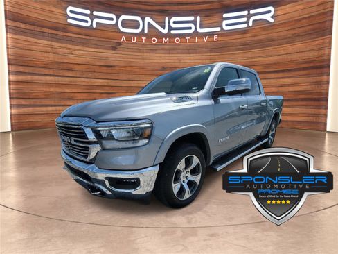 Used 2022 RAM 1500 Laramie AWD/4WD image 1