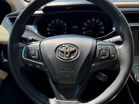 Used 2013 Toyota Avalon XLE FWD image 12