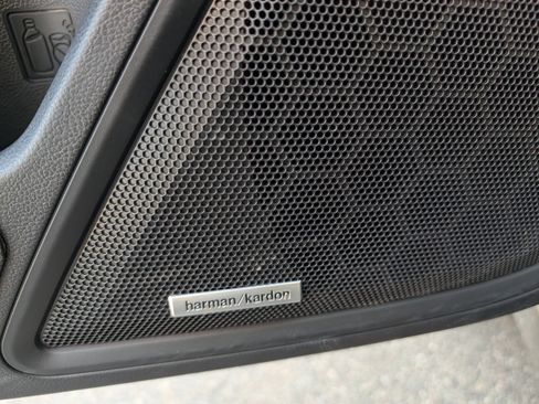 Used 2022 Subaru Outback Touring AWD/4WD image 26