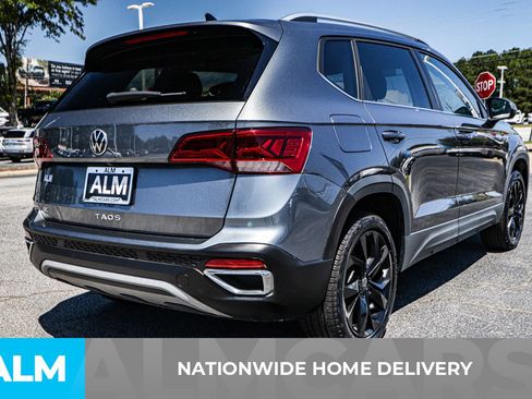 Used 2022 Volkswagen Taos SE image 6