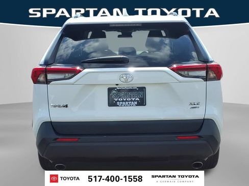 Used 2023 Toyota RAV4 XLE AWD/4WD image 8