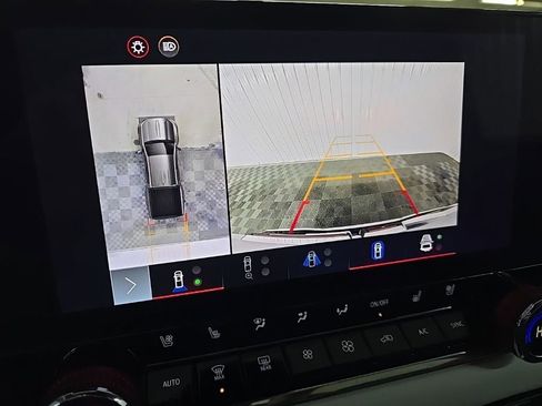 Used 2023 GMC Canyon AT4X image 19