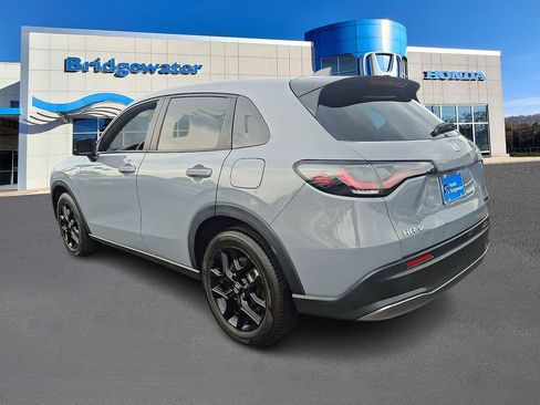 Used 2024 Honda HR-V Sport image 4