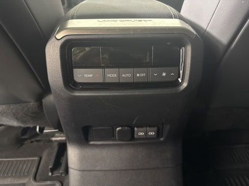 Used 2024 Toyota Land Cruiser image 13
