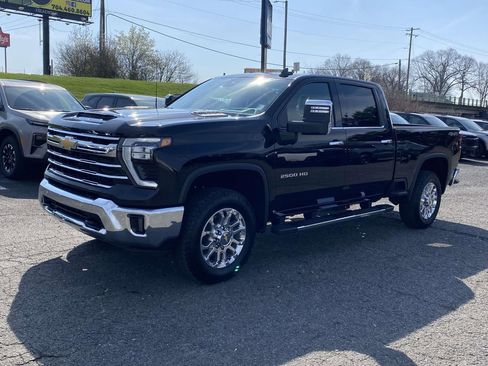 New 2025 Chevrolet Silverado 2500 LTZ w/ LTZ Plus Package AWD/4WD image 3