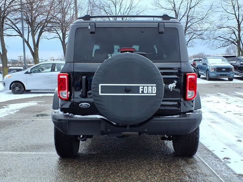 Used 2024 Ford Bronco Black Diamond image 4