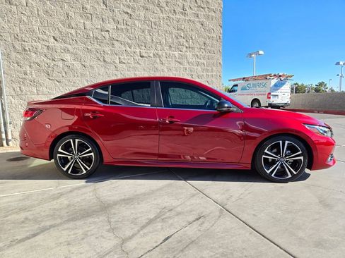Used 2023 Nissan Sentra SR w/ SR Premium Package image 6