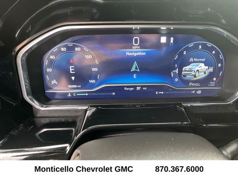 Used 2023 Chevrolet Silverado 1500 LT image 12