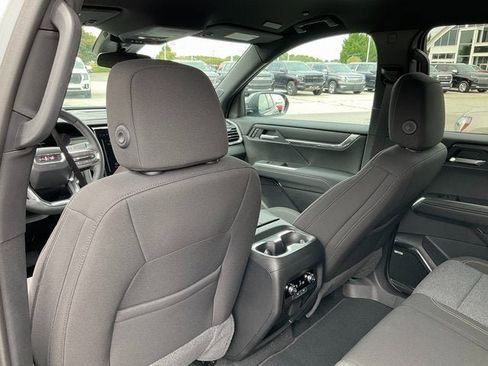 New 2025 GMC Acadia Elevation image 15