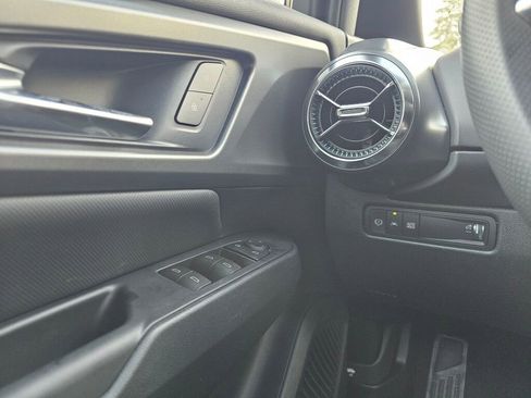 New 2026 Chevrolet Equinox EV LT image 18