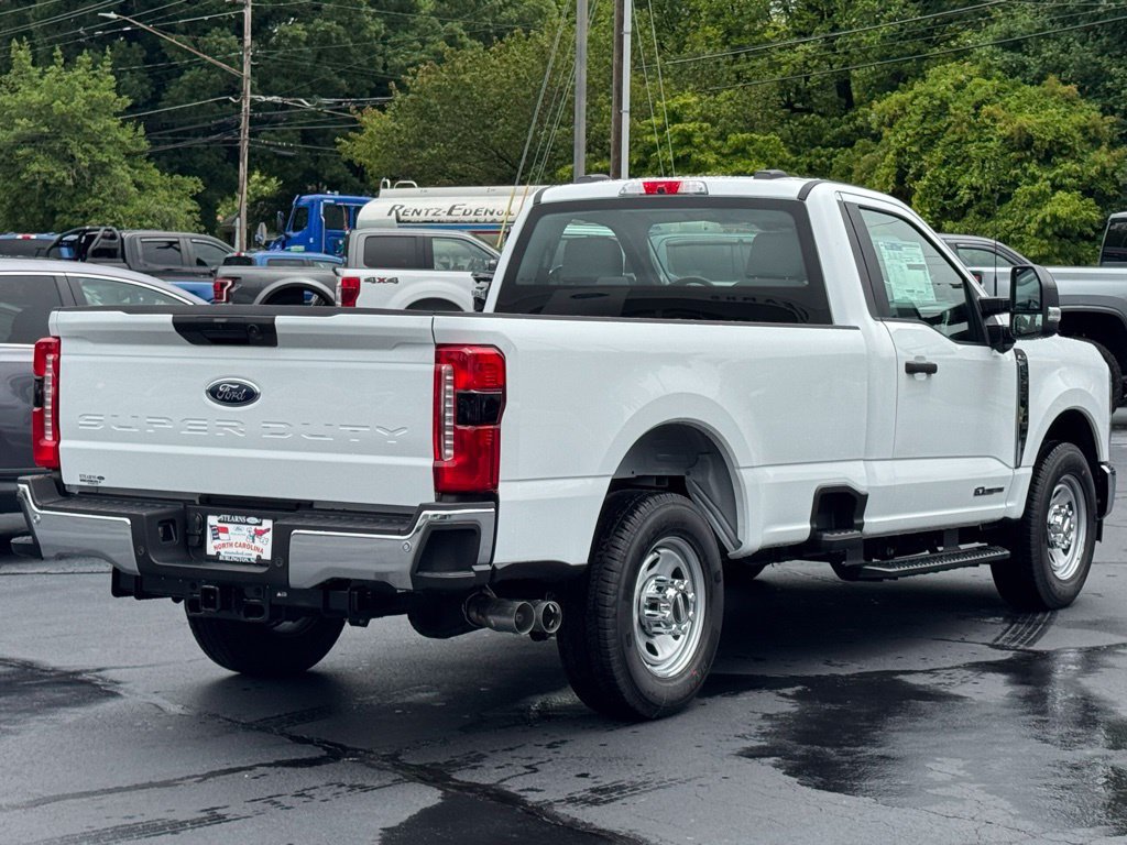 Used 2025 Ford F350 XL w/ 360-Degree Camera Package RWD image 14