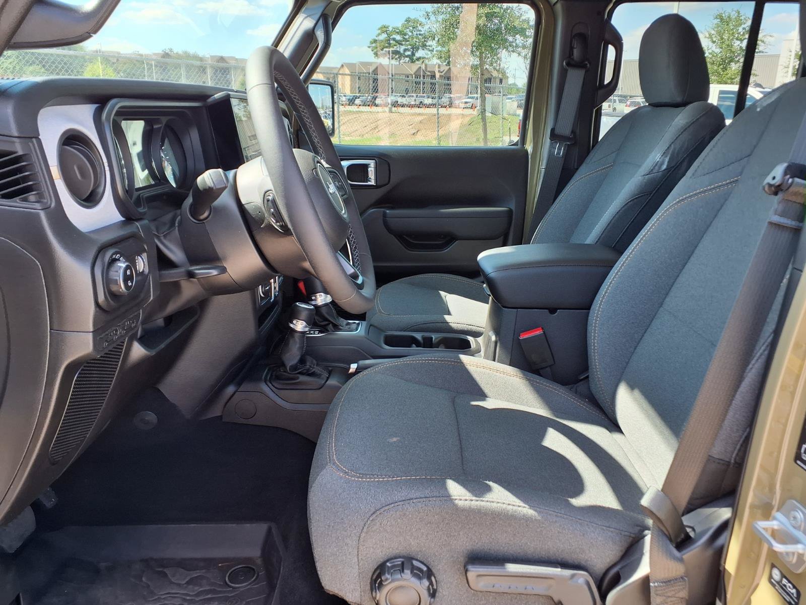 New 2026 Jeep Gladiator Sport AWD/4WD image 15