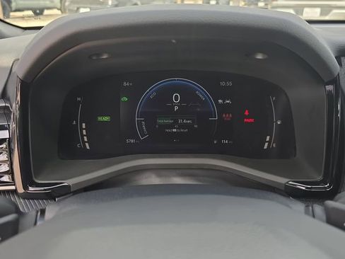 Used 2026 Toyota Camry SE image 18