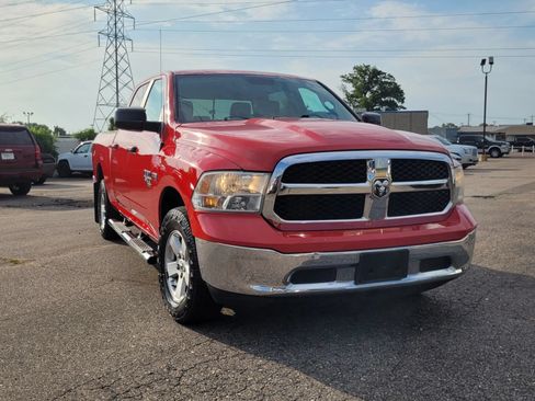 Used 2019 RAM 1500 Classic SLT AWD/4WD image 8