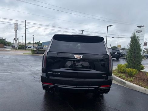 New 2026 Cadillac Escalade ESV V w/ LPO, ONYX Package AWD/4WD image 6
