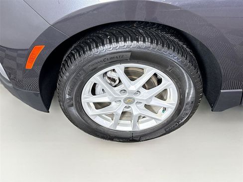 Used 2023 Chevrolet Equinox LT AWD/4WD image 22