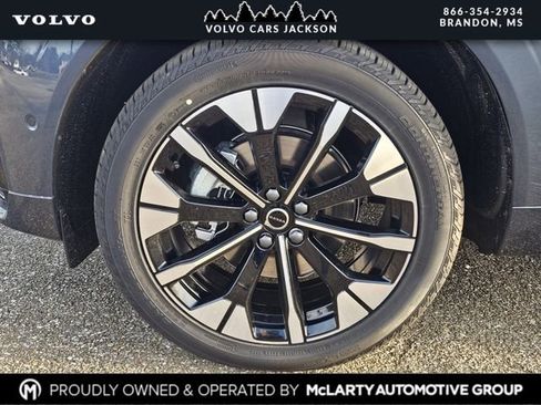 New 2026 Volvo XC60 B5 Plus w/ Protection Package Premier AWD/4WD image 21