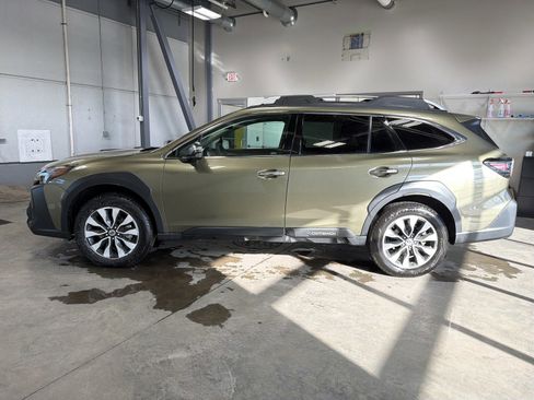 Certified 2025 Subaru Outback Touring XT image 4