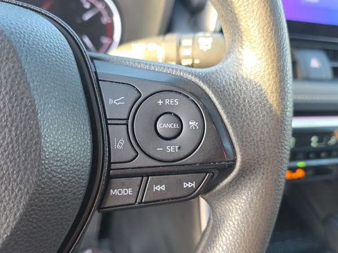 Used 2024 Toyota RAV4 XLE FWD image 26