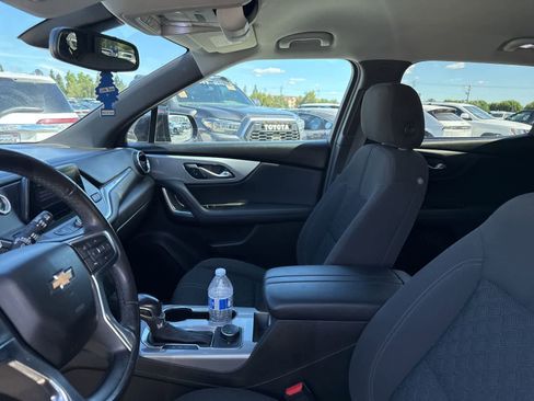 Used 2020 Chevrolet Blazer LT image 17