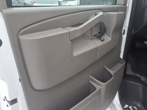 New 2025 GMC Savana 3500 Extended w/ Power Convenience Package image 10