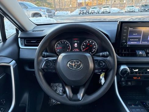 Certified 2022 Toyota RAV4 LE image 25