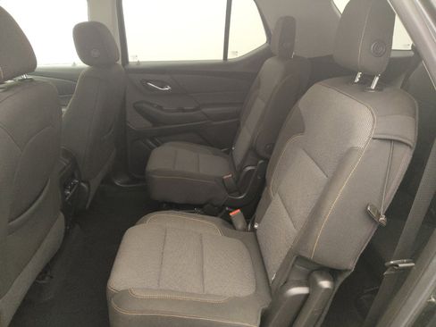 Used 2018 Chevrolet Traverse LT FWD image 18