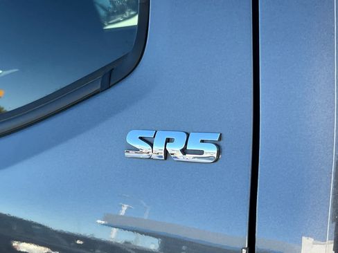 Used 2020 Toyota Tacoma SR5 RWD image 21