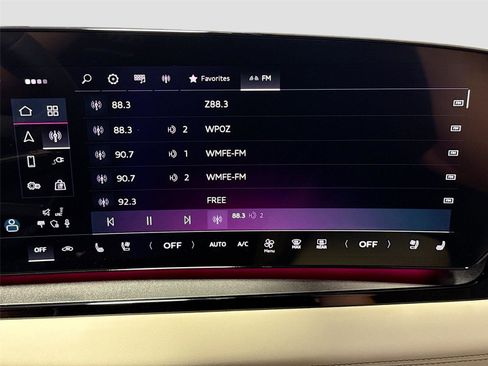 Certified 2025 Audi Q6 e-tron Premium Plus w/ Premium Plus image 15