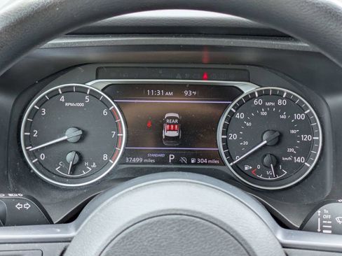 Used 2024 Nissan Rogue S FWD image 25