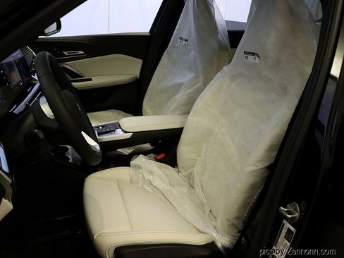 New 2026 BMW X1 xDrive28i w/ Convenience Package image 10