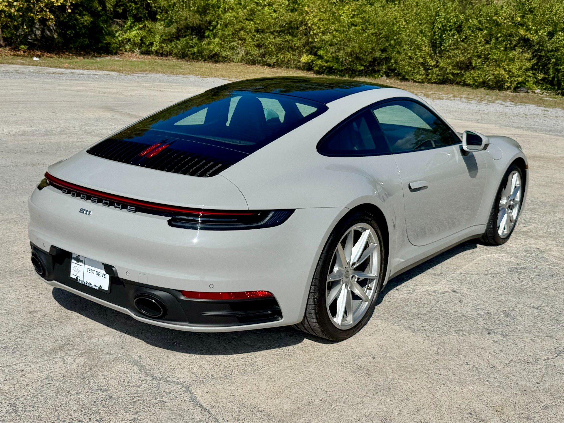 Used 2021 Porsche 911 Carrera image 4