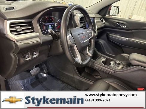 Used 2023 GMC Acadia SLT image 34