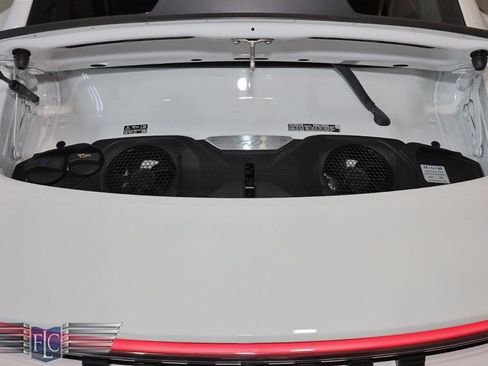 Used 2024 Porsche 911 GT3 RWD image 39
